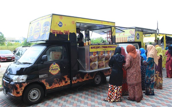 Putrajaya Food Truck - Putrajaya Food Truck Halal Restaurant In