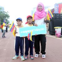 AT6Y7972